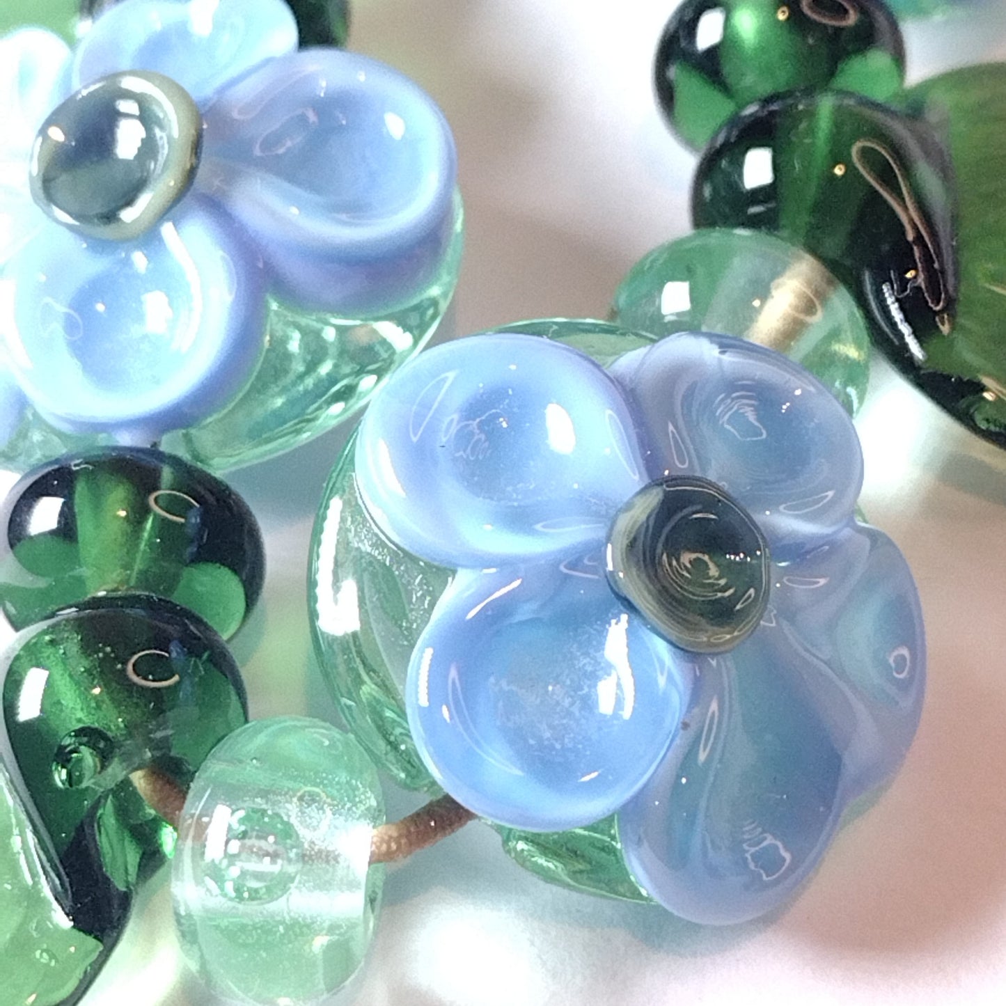 Blue and pale apple green daisy lampwork bead set Jolene Beads