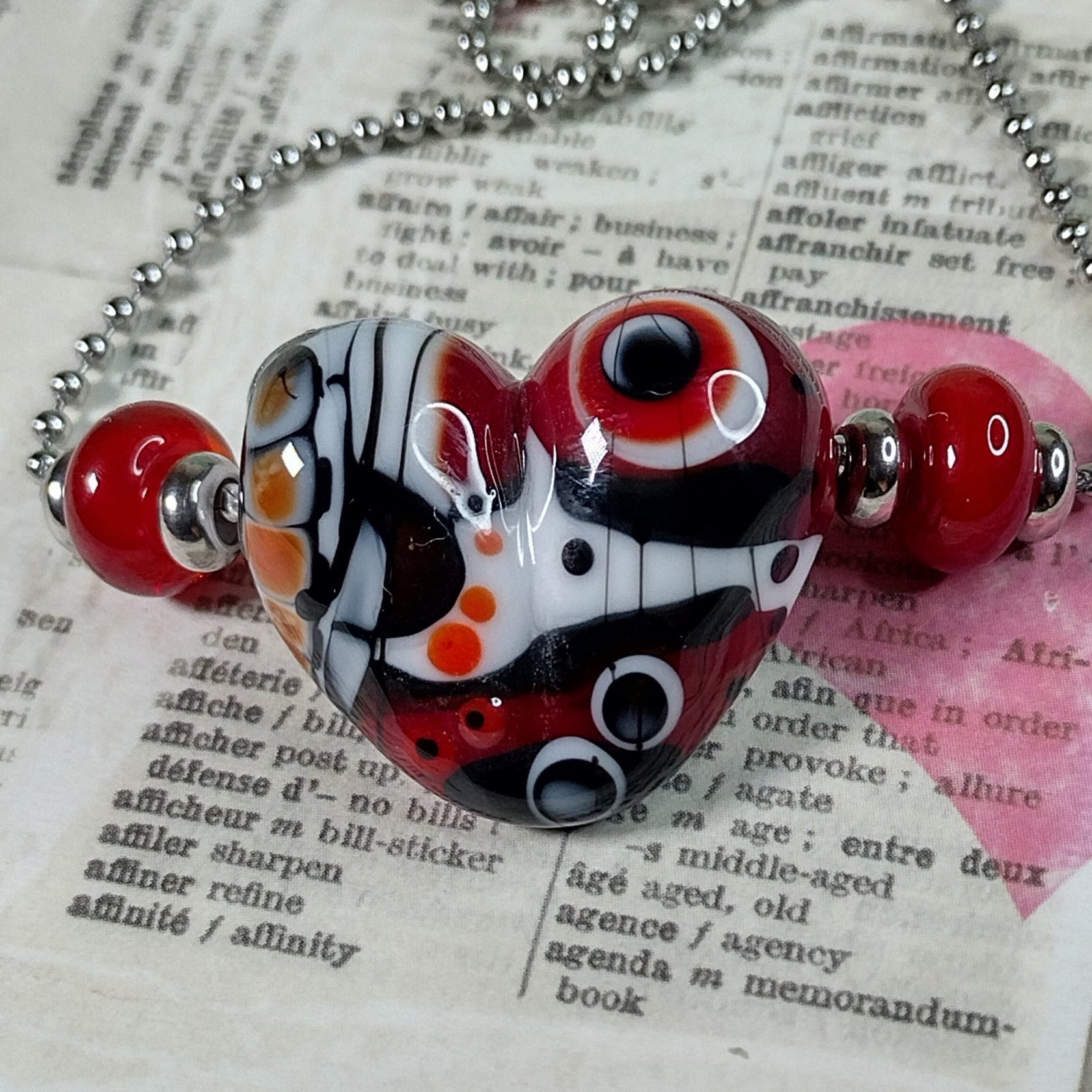 Red and white patchwork heart necklace Jolene Beads